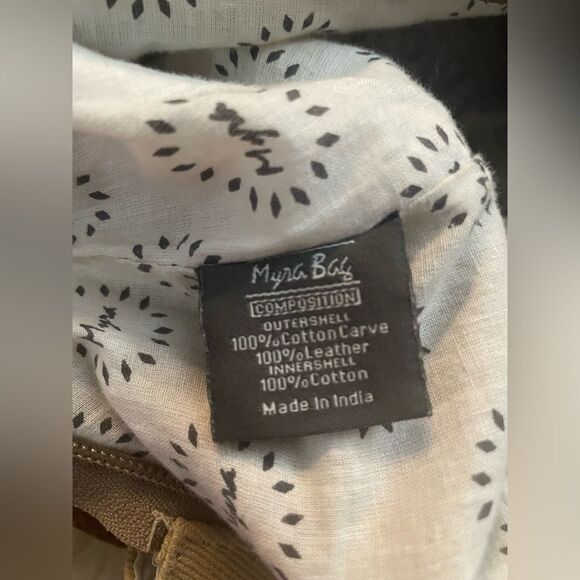 Myra Damn Cool Shoulder Bag - Picture 15 of 16